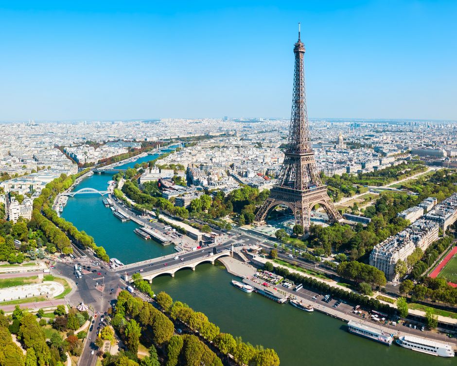 Paris Skyline + Eifelturm