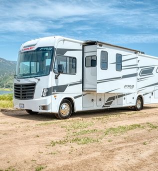 El Monte Camper