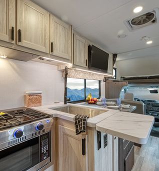 El Monte Camper Innenansicht