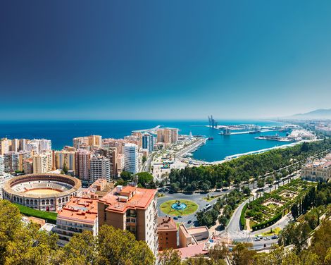 Malaga Hafen + Stierkampfarena