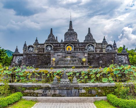 Bali Lovina Brahmavihara Tempel