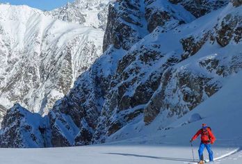Winterabenteuer in Georgien: Skifahren im Kaukasus