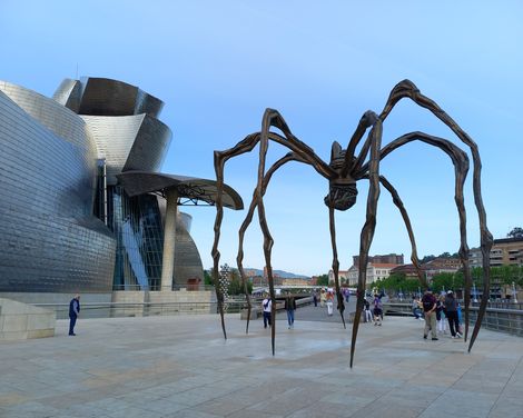 Bilbao Guggenheim Museum Maman