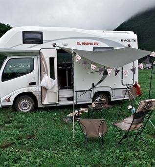 Außenansicht des El Monte Camper