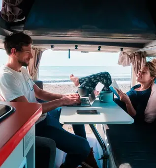 Innenansicht des Travellers Autobarn Camper
