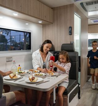 Innenansicht des Apollo Euro Deluxe
