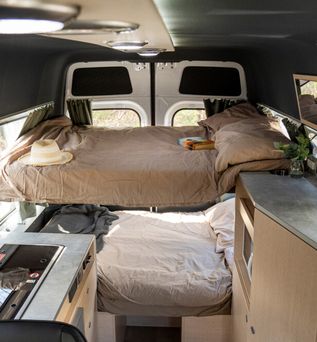Innenansicht des Britz Campers