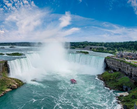 Niagara Falls Hornblower Cruises 